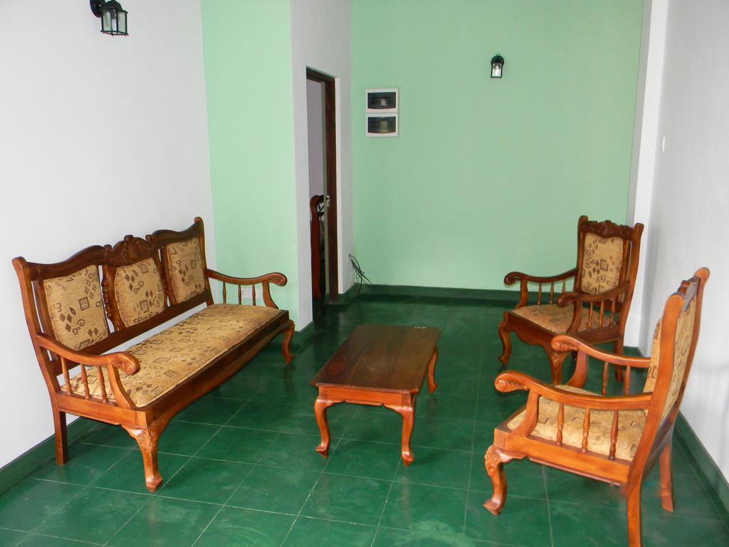 Self Cate Luxury Apartments Tennekumbura Room photo